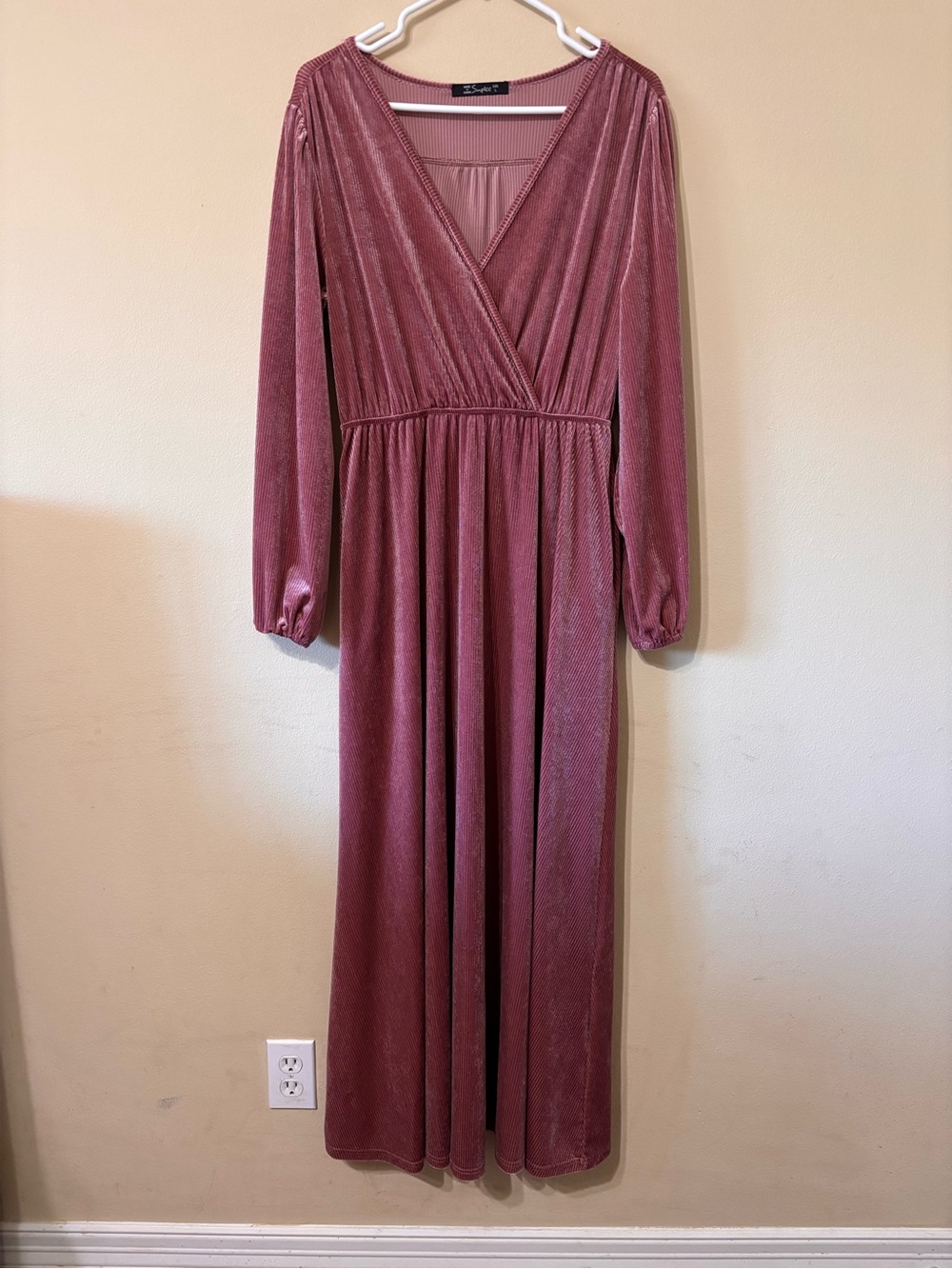 Simplee Dusty Rose Velvet Maxi Dress